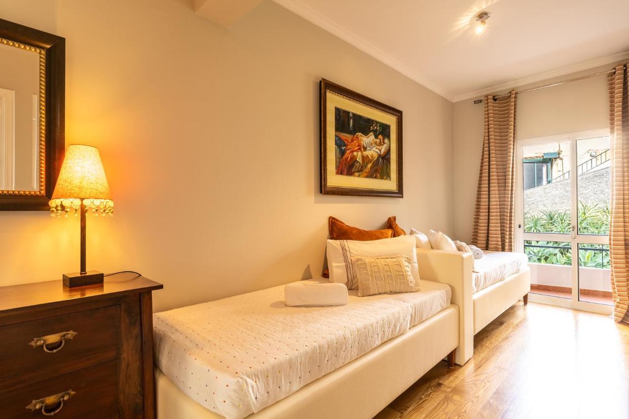Stylish Apartment With Balcony And Amazing Views Over Funchal And The Sea Eksteriør billede