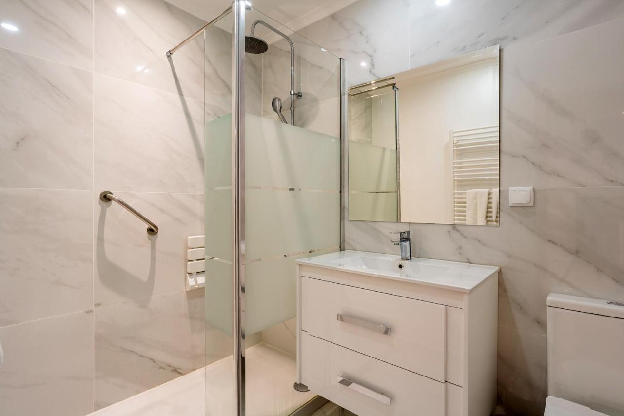 Stylish Apartment With Balcony And Amazing Views Over Funchal And The Sea Eksteriør billede